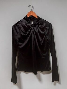 White House Black Market NWT Long Sleeve Twisted Neck Velvet Blouse Size Medium